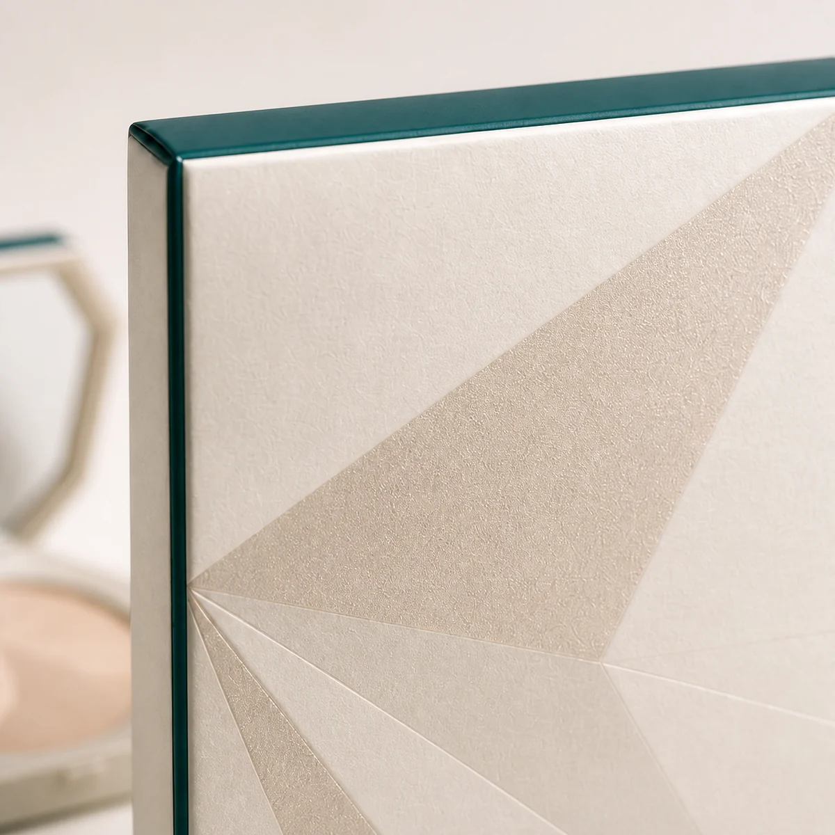 Close-up of custom highlighter box paper texture, print detail, and corner construction